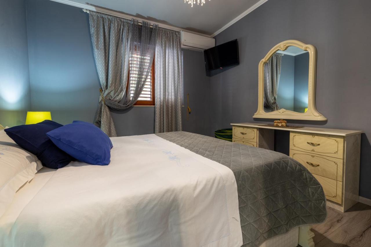 Apartment Zoey Makarska Kültér fotó